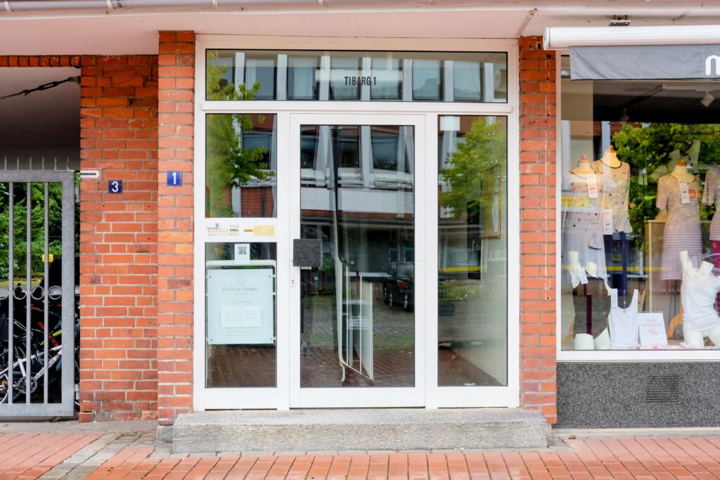 Kontakt Zahnmedizin am Tibarg – Zahnarztpraxis am Tibarg 1 in Hamburg-Niendorf