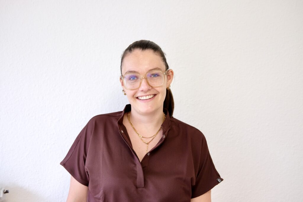Behandlerinnen Luca-Maria Laibach, Zahnärztin und Praxisinhaberin der Zahnmedizin am Tibarg